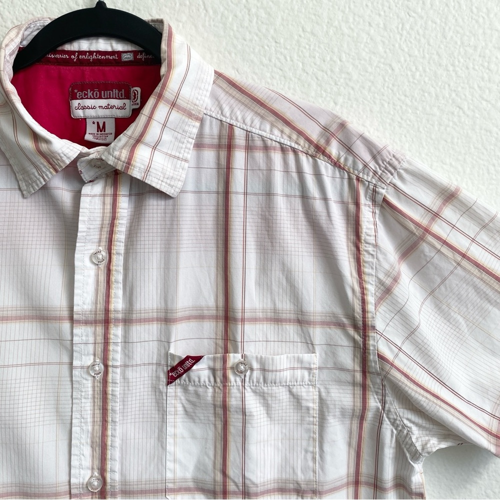 Ecko Unltd Men's White & Red Plaid Short Sleeve Button Up Pocket Shirt - Picture 5 of 11